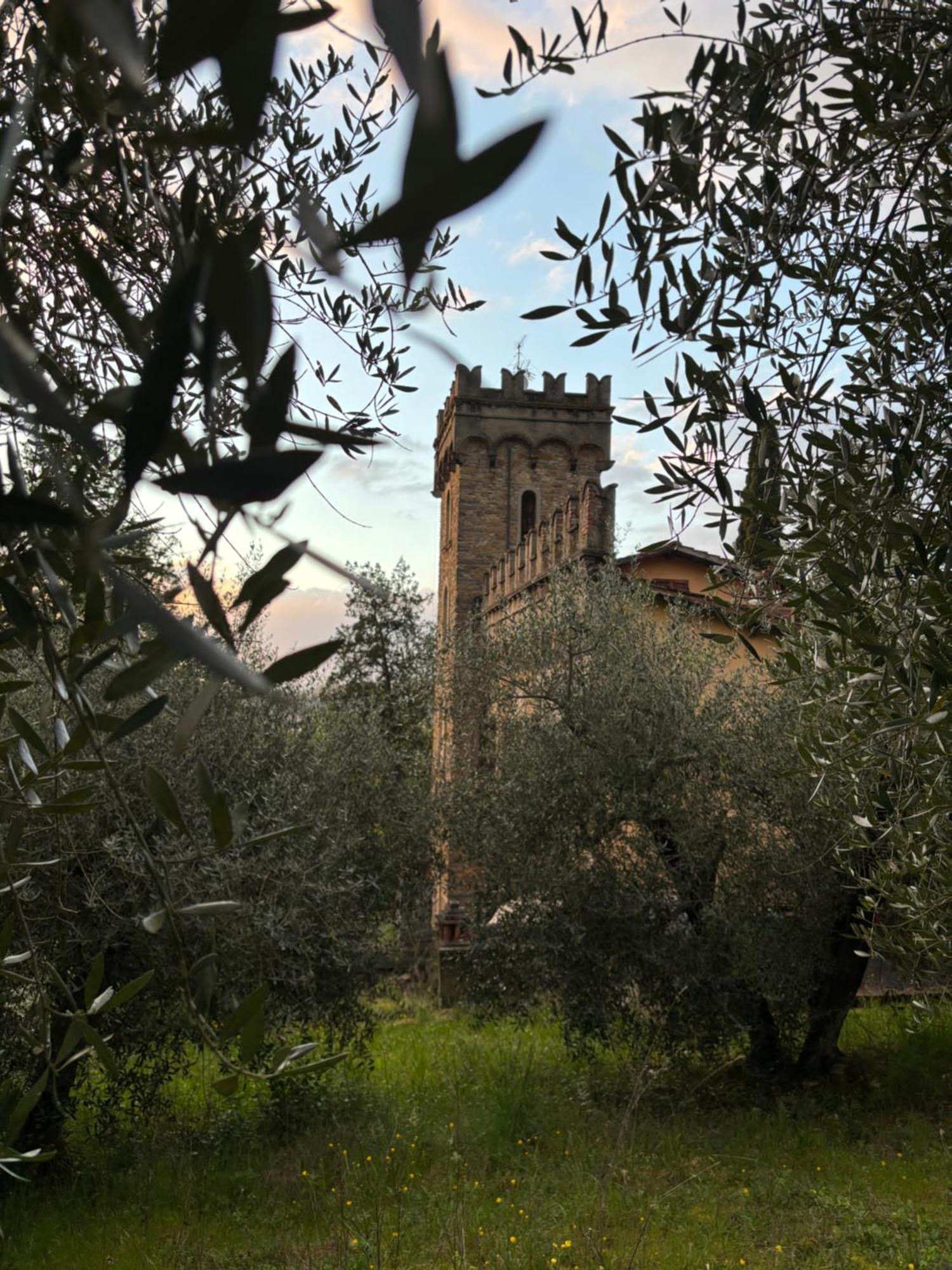 Casa La Torre Un Castello Alle Porte Di Firenze Exterior photo